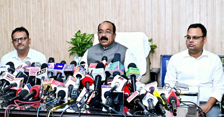 Deputy Chief Minister Arun Sao gave information about the works of the Urban Administration Department, announced an amount of Rs 900 crore  for development works and new facilities