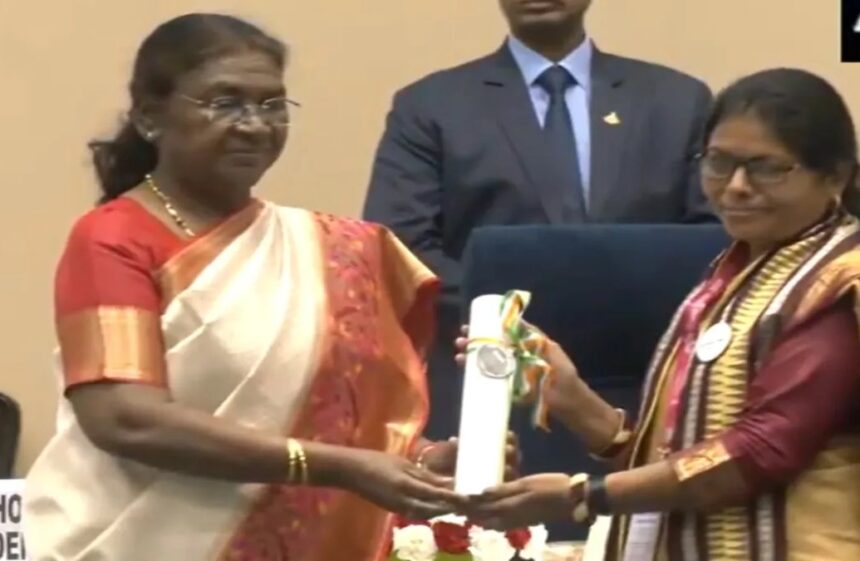 National Teacher Award 2024: President Murmu honored the 50 best teachers of the country, K. Sharda of Chhattisgarh is also included
