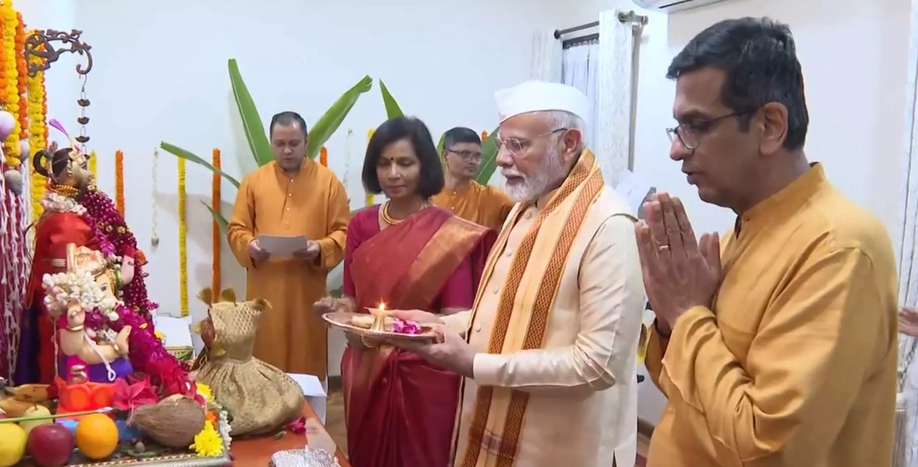 PM Modi reaches CJI Chandrachud’s residence for performing  Ganesh Puja