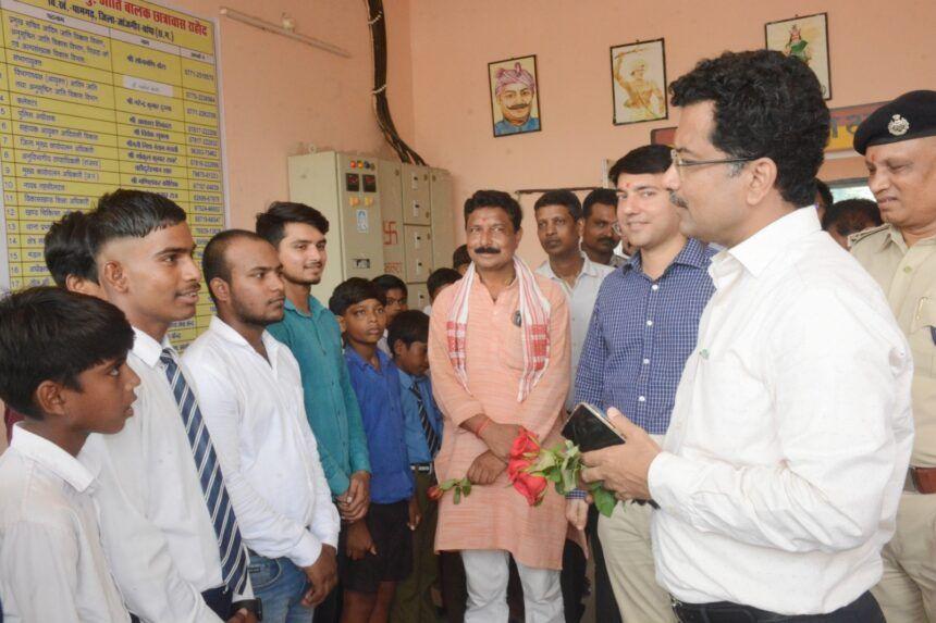 Secretary-in-Charge Sonmoni Borah  inspects  hostel, gives proper suggestions and converse  with  students
