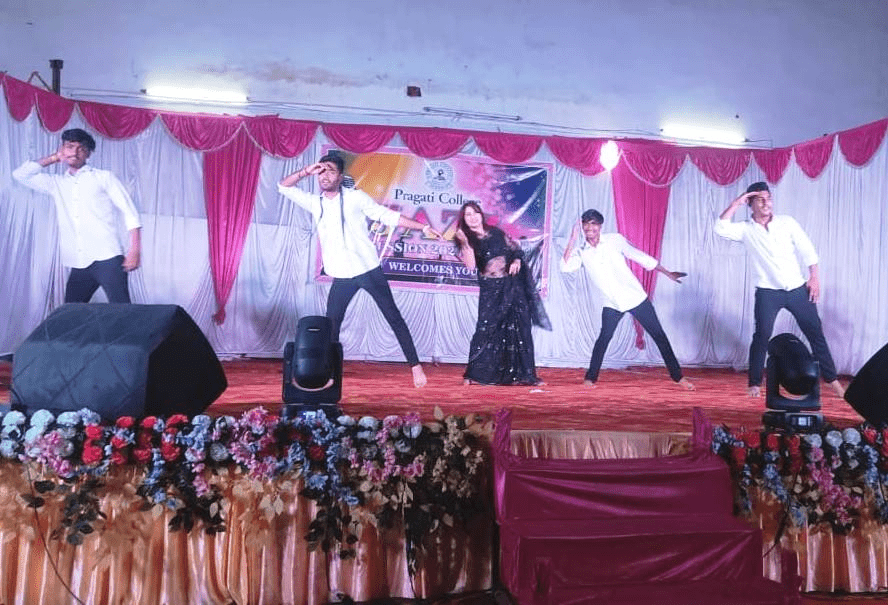 Pragati College Raipur , Chhattisgarh organises a inter- class  Dance Competition  under ongoing  Pragati Jazz Session-2024