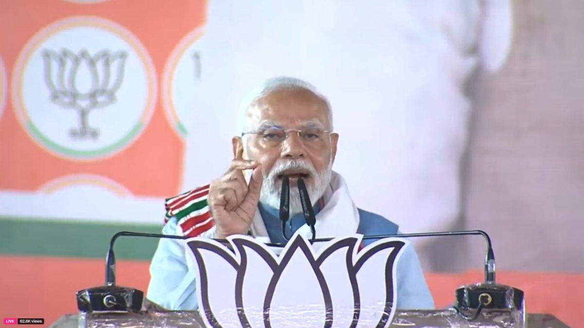 PM Modi’s roar in Jharkhand, said- ‘If we are  one, we are safe’, mountains of  money  coming out from JMM-Congress people’s houses