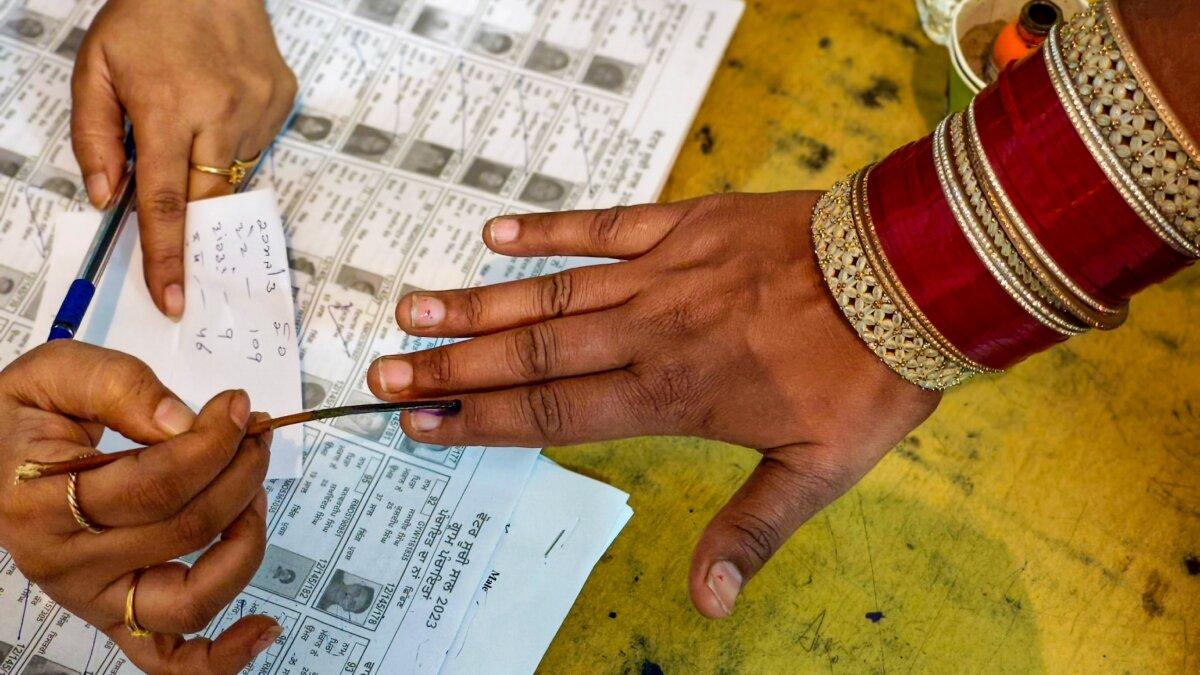 South City  Assembly bypoll: No enthusiasm among Raipur voters, less than 50 percent voting till 5 pm