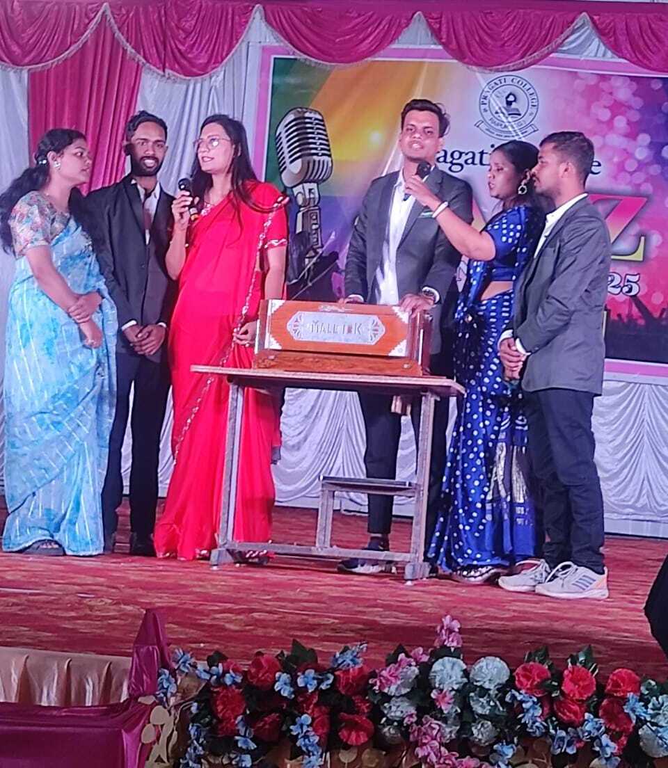 Pragati College  Raipur , Chhattisgarh  organises an  inter class Singing  and  Music Competition,   under its on going Jazz Session -2024