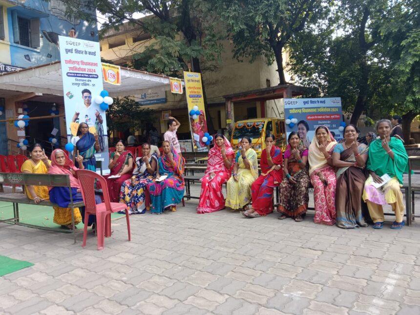 Chhattisgarh: Voting continues in all polling stations of Raipur  City  South Assembly, 8.23% voting till 10 am