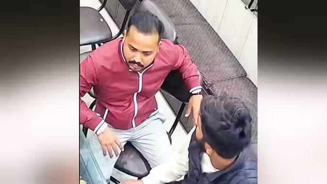 Bijnor: Lavi Pal, the kidnapper of Sunil Pal and Mushtaq Khan, injured in an encounter with the police, shot in the leg