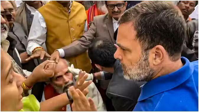 Parliament: BJP MP Pratap Sarangi injured, said- Rahul pushed him;  Congress  said- Priyanka and Kharge were also pushed