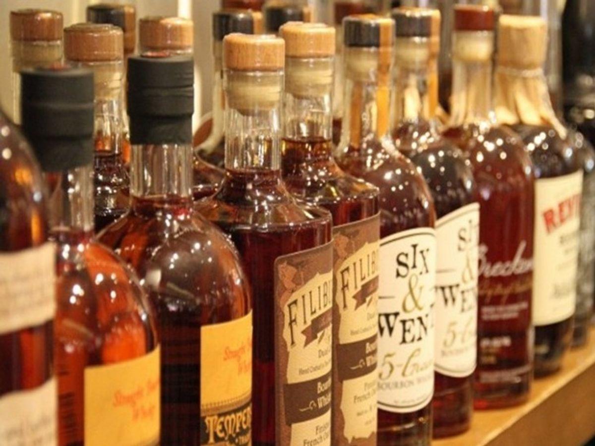 Cheap liquor in bottles of expensive brands sold at government shops in Delhi, 3 employees including manager arrested in excise department raid