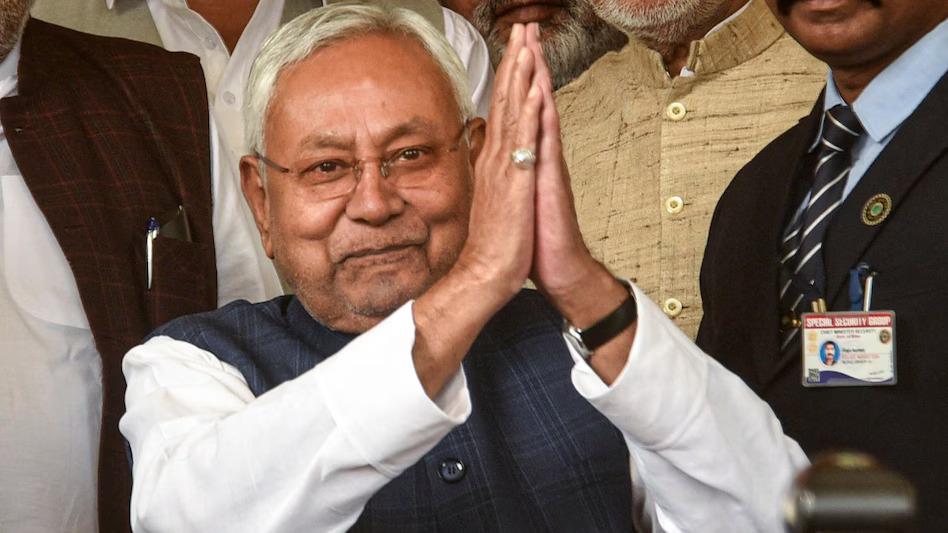 Lalu’s offer, Tejaswi’s opposition… What is going on inside RJD regarding Nitish?