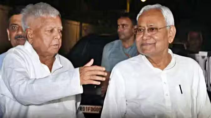 ‘The door is open for Nitish’: CM Nitish Kumar heard Lalu Yadav’s offer, then smiled, folded his hands and walked away