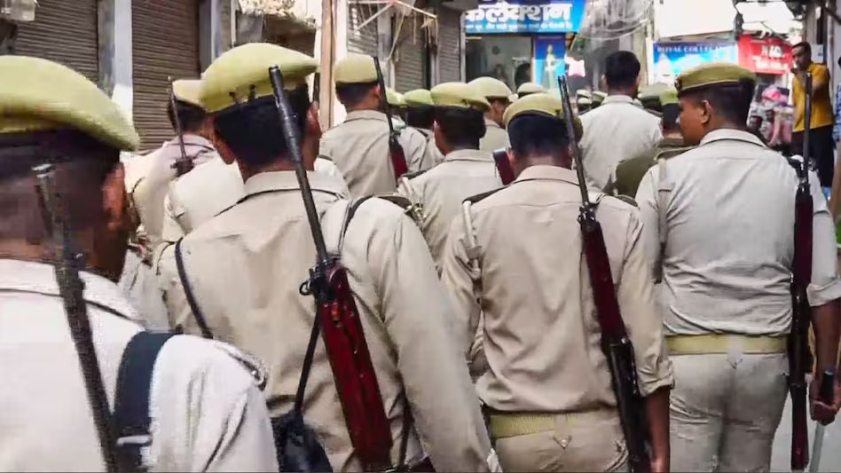 Surveillance by drones, mosques covered with tarpaulin… Sambhal turned into a police cantonment on Holi!