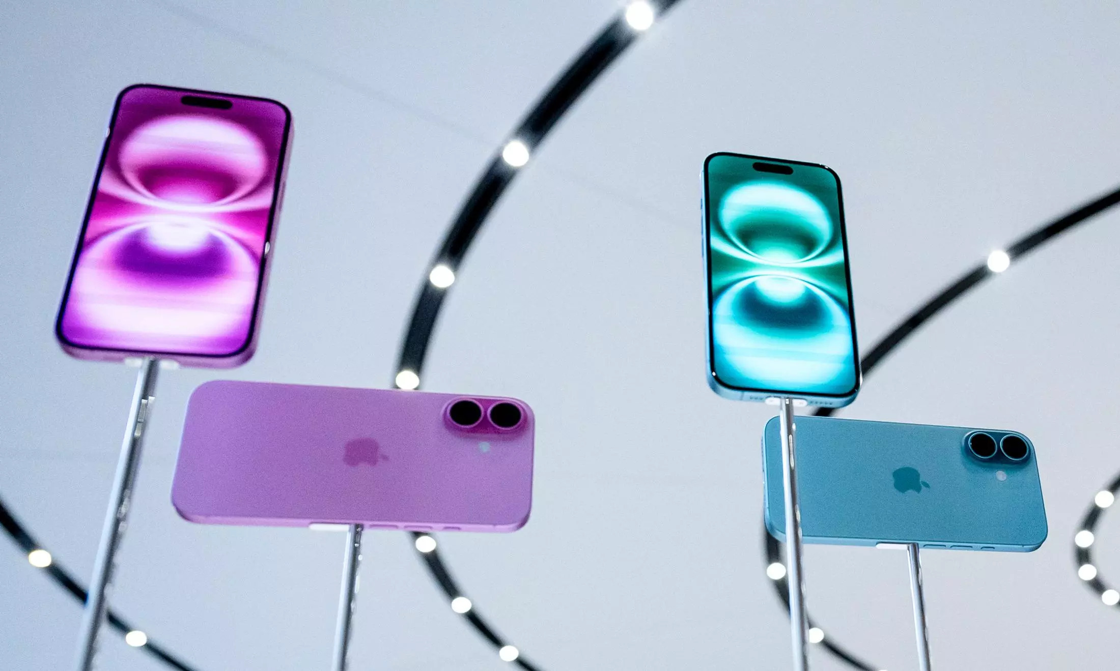 Apple airlifts 600 tons of iPhones from India to beat Trump tariffs: Report Technology