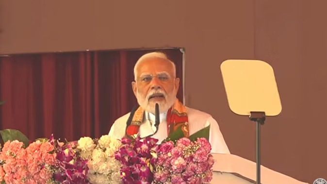 PM Modi Varanasi Visit Live: ‘Kashi is mine and I belong to Kashi’, PM Modi said- I am indebted to the love here