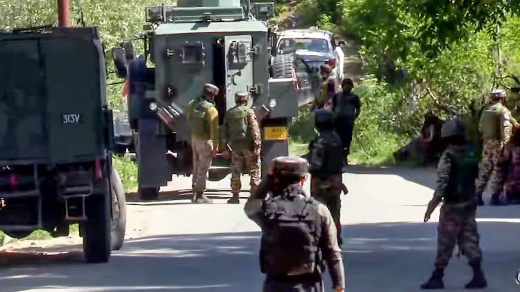 J&K Encounter: Encounter between terrorists and security forces in Kishtwar, 2 terrorists killed and one soldier martyred in the firing