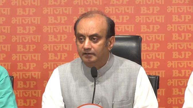 BJP: ‘Even after 50 years, they have not been able to get out of the mentality of throwing the garbage of Constitution in the dustbin’, BJP attacks Congress