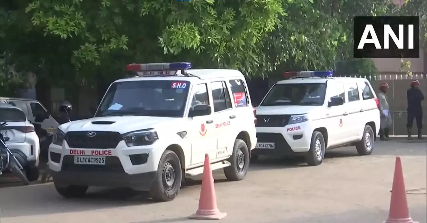 Delhi: Schools Receive Bomb Threats, Police Team Reached Spot
