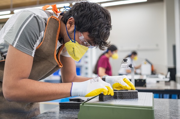 Ahmedabad University Opens 24?-7 Student-Managed Tinkerers’ Lab Equipped with Cutting-Edge Tools