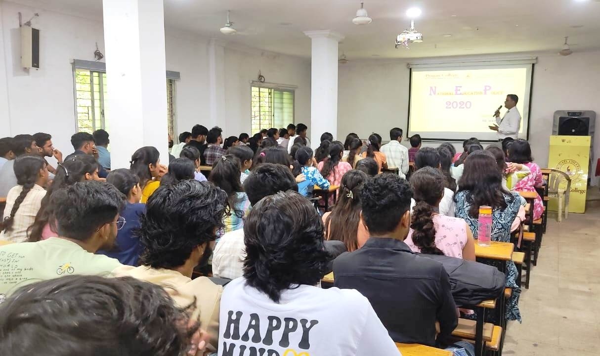 Pragati College , Choubey Colony , Raipur organises  an awareness seminar on National Education Policy (NEP) 2020