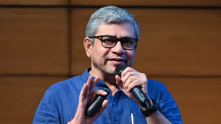 Centre hikes DA/DR by 3 pc; to benefit 1.18 cr employees, pensioners