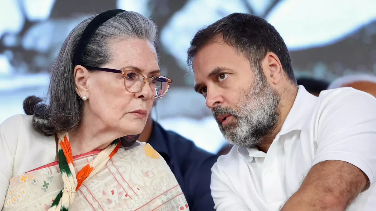 FIR Filed Against Sonia and Rahul Gandhi in National Herald Case
