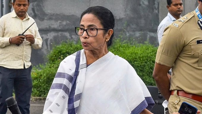 Mamata expresses concern over restrictions on ‘Jai Hind’, ‘Vande Mataram’ slogans in Parliament