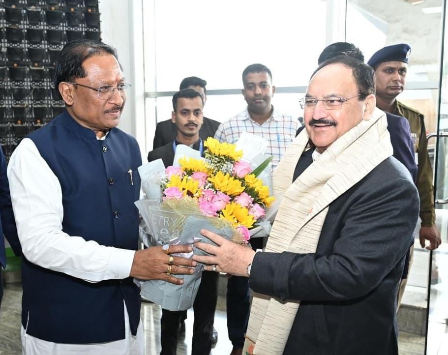 Chief Minister Vishnu Deo Sai extends a warm welcome to Union Minister of Health and Family Welfare J.P. Nadda