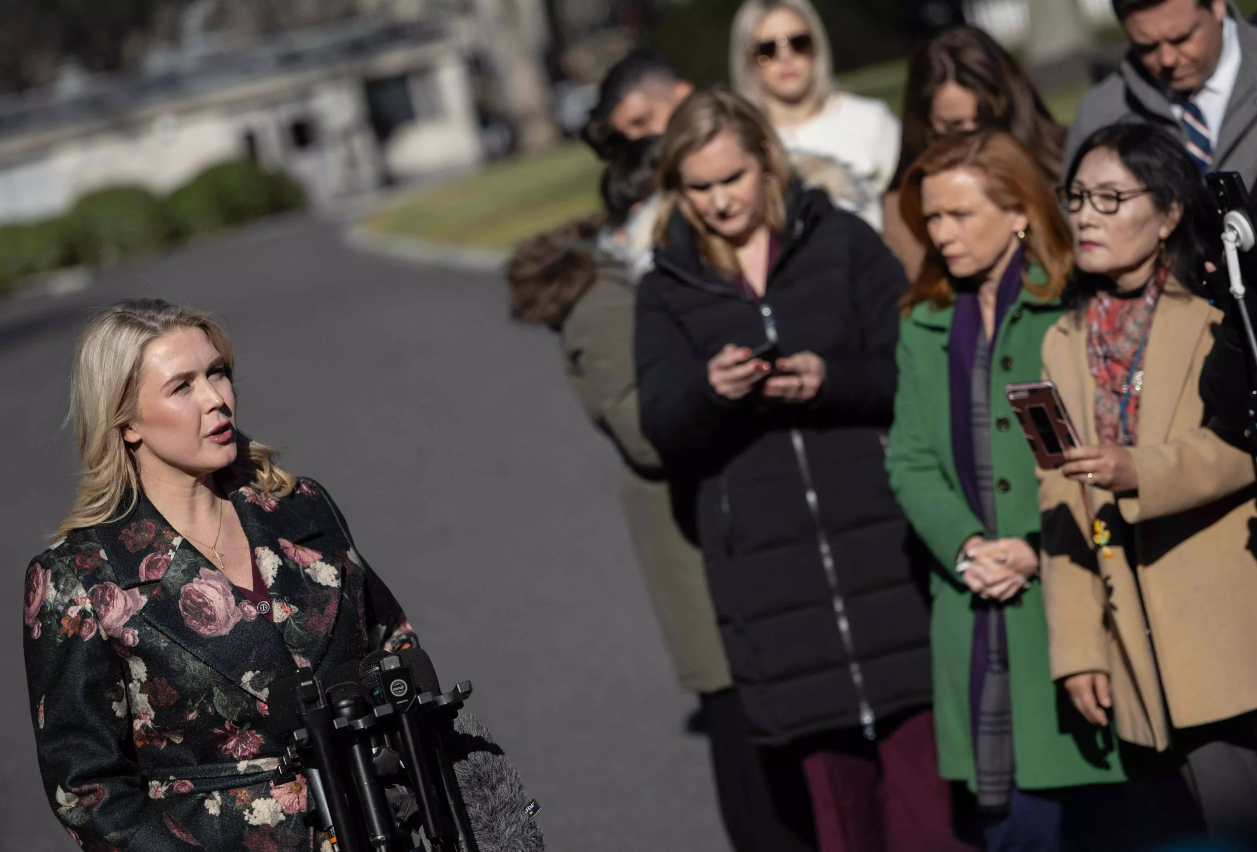 White House: Trump Keeps All Options Open on Iran Amid Protests