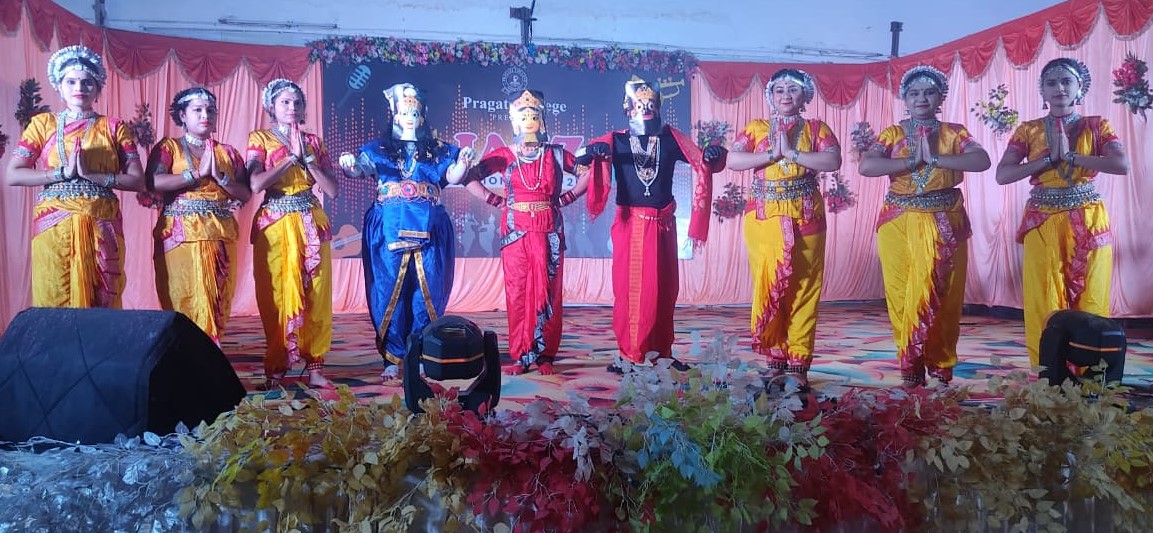 The captivating performances of music and dance enthralled the audience at Pragati College