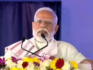 PM unveils connectivity projects worth Rs 18,680 crore in West Bengal
