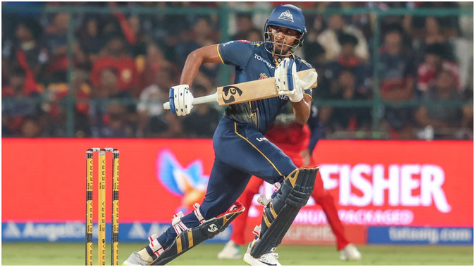 RCB vs GT Live Score: Half-century partnership between Virat and Padikkal; RCB’s score crosses 70 for the loss of one wicket