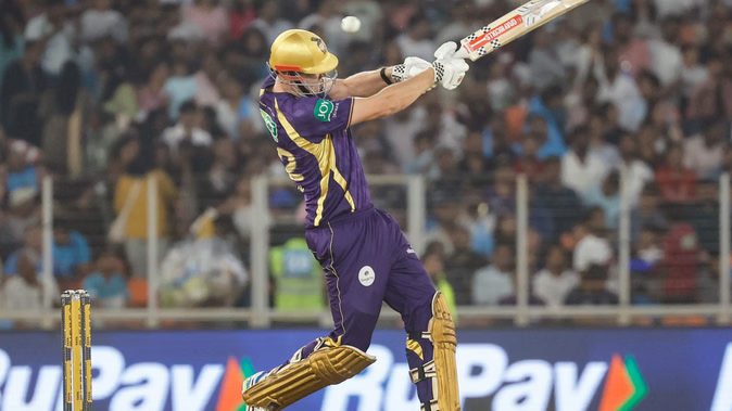 GT vs KKR Live Score: Kolkata suffers eighth blow; Sunil Narine fails to even open his account; Siraj strikes