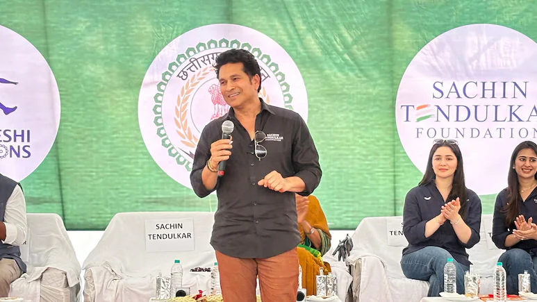 Sachin Tendulkar’s Visit to Chhattisgarh: Tells Children—‘There Are Thousands of Diamonds in Bastar; Our Team Will Polish Them’