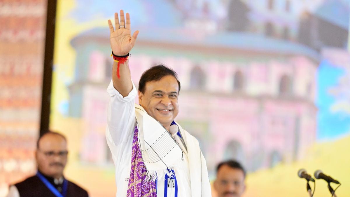 Himanta Biswa Sarma takes oath as Assam CM for second successive time