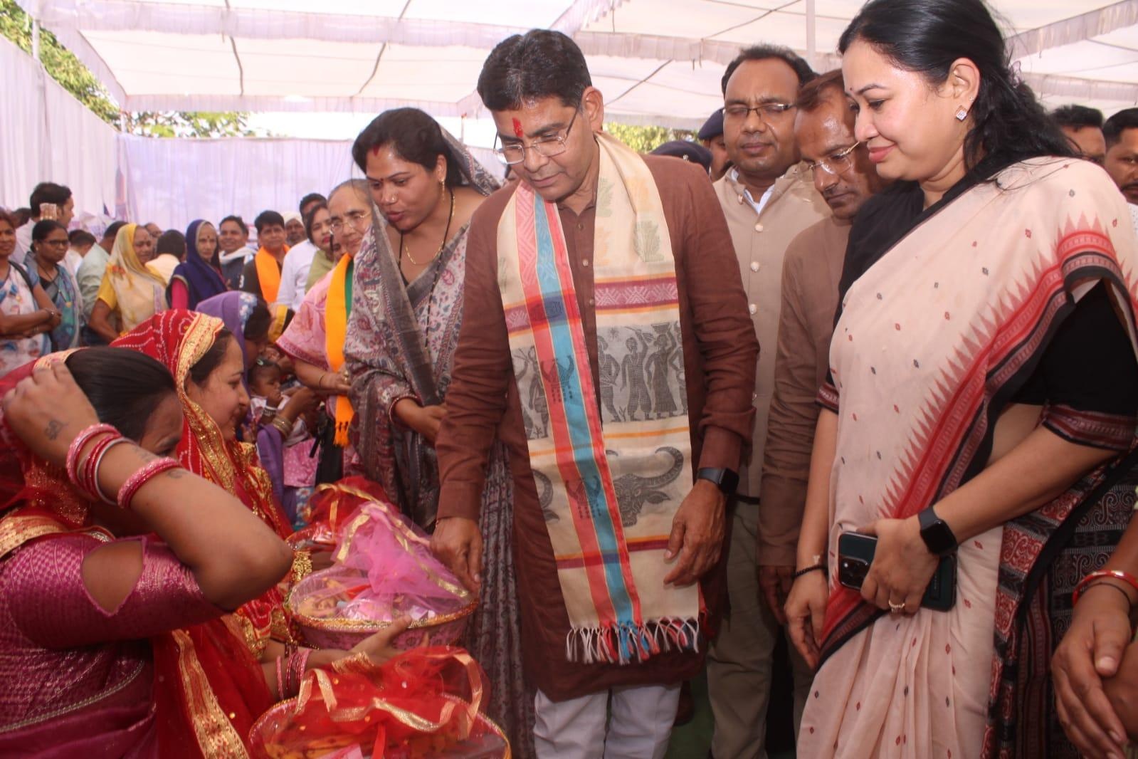 Benefits of Government Schemes Must Reach Every Eligible Beneficiary – Minister  Tank Ram Verma