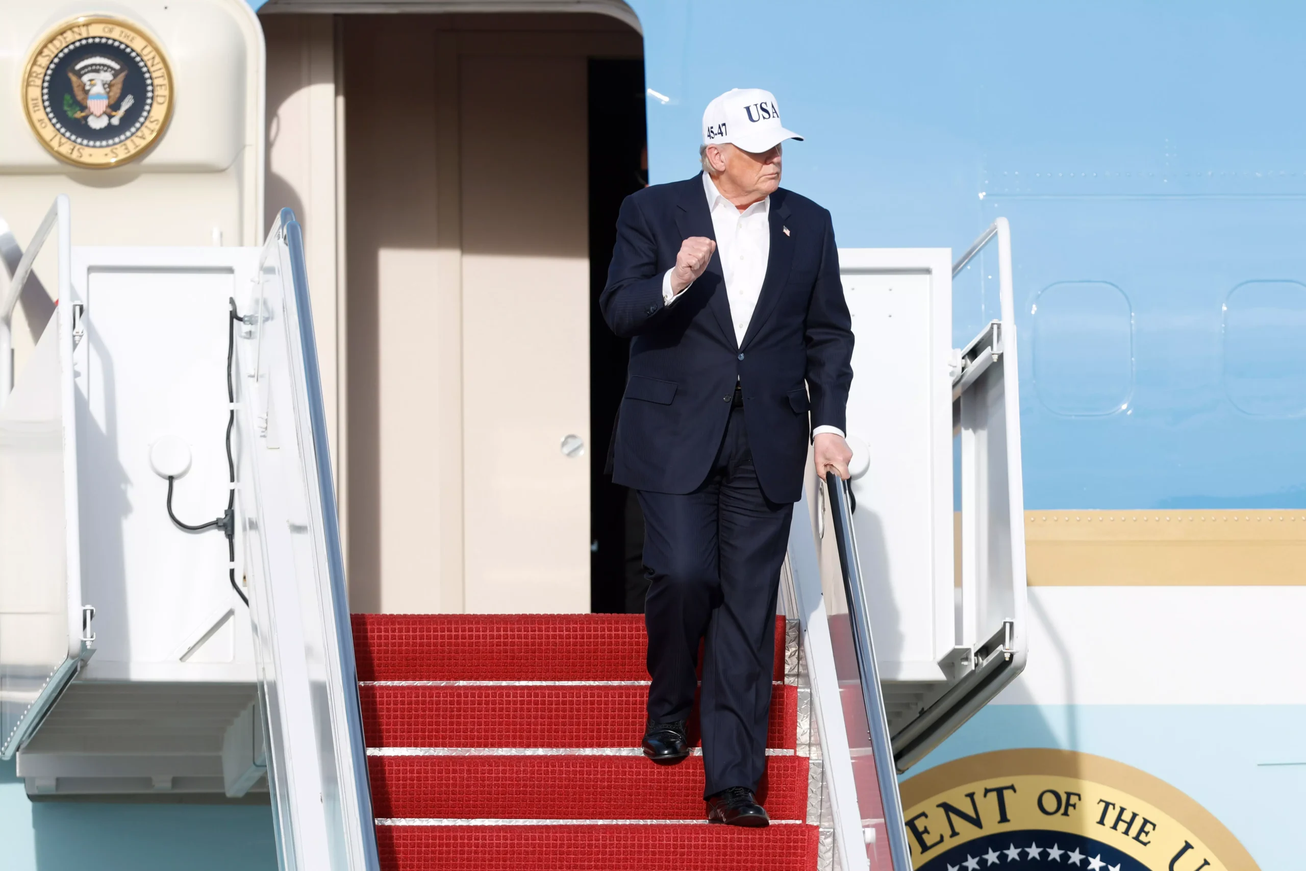 Trump in Excellent Health but Should Lose Weight: Presidential Doctor