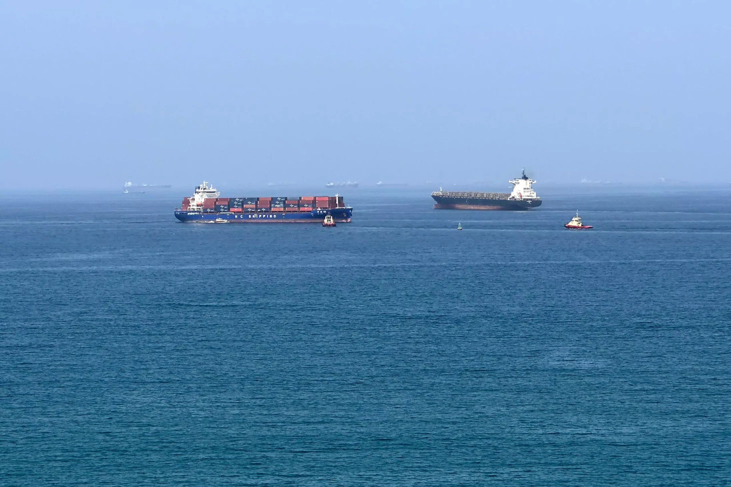 Iran Says Held First Meeting with Oman on Managing Hormuz