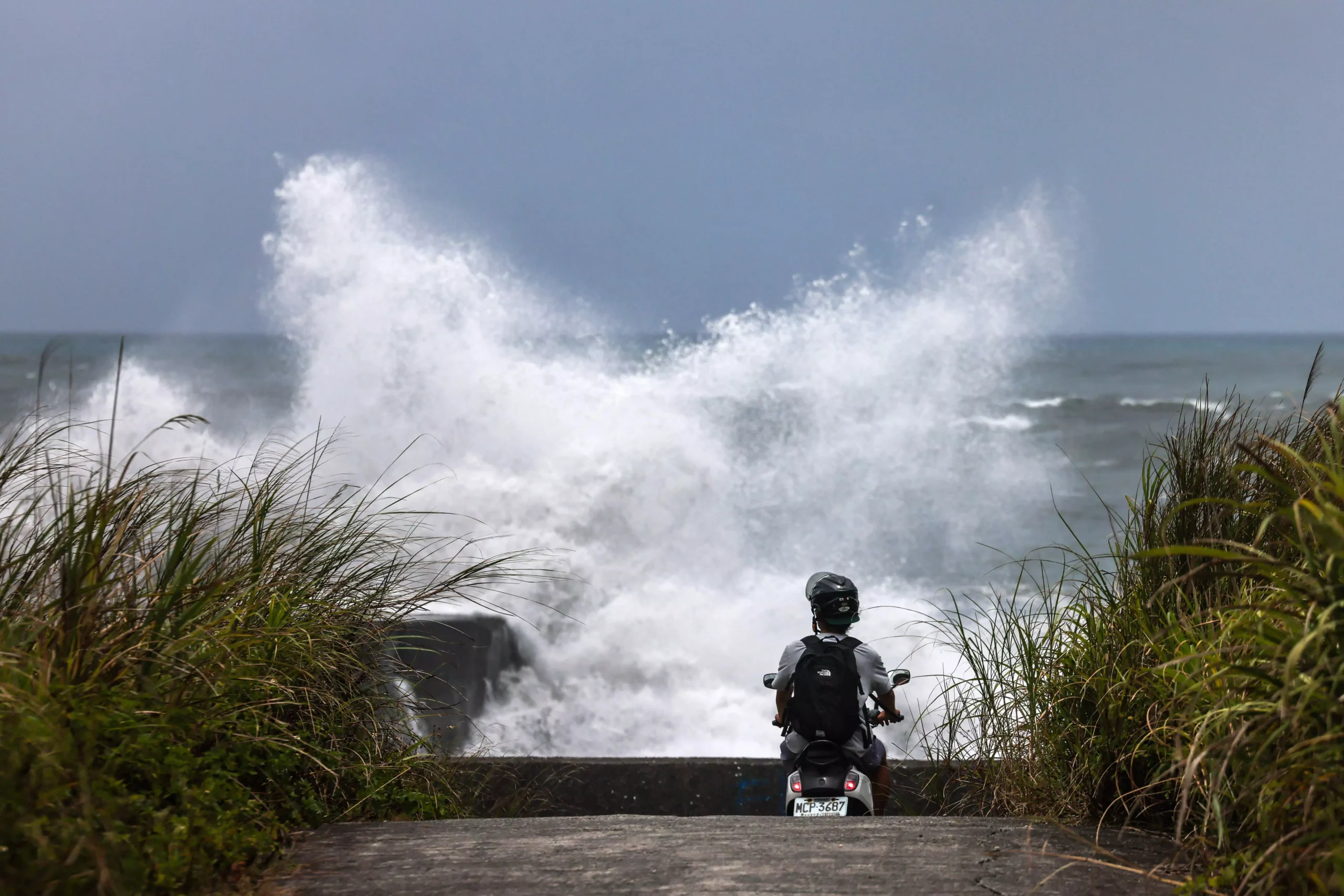 Landslides Kill 15 in Philippines as Biggest Typhoon in Decades Nears Taiwan