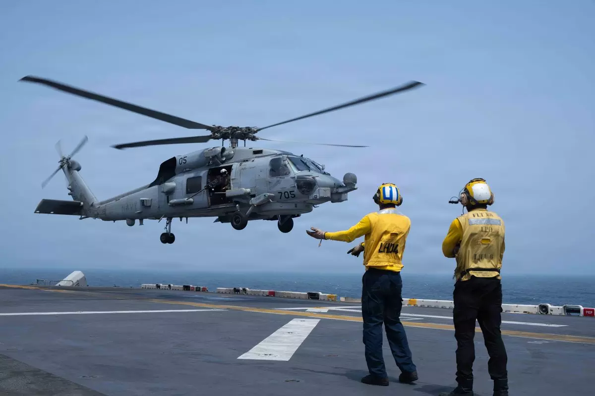 US Completes 11th Night of Strikes on Iran as Attacks Overshadow Diplomacy