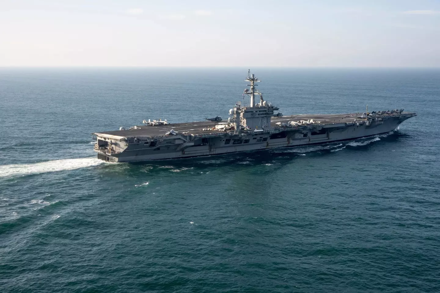 USS George Washington Arrives in Middle East, Relieves Long-Deployed Abraham Lincoln