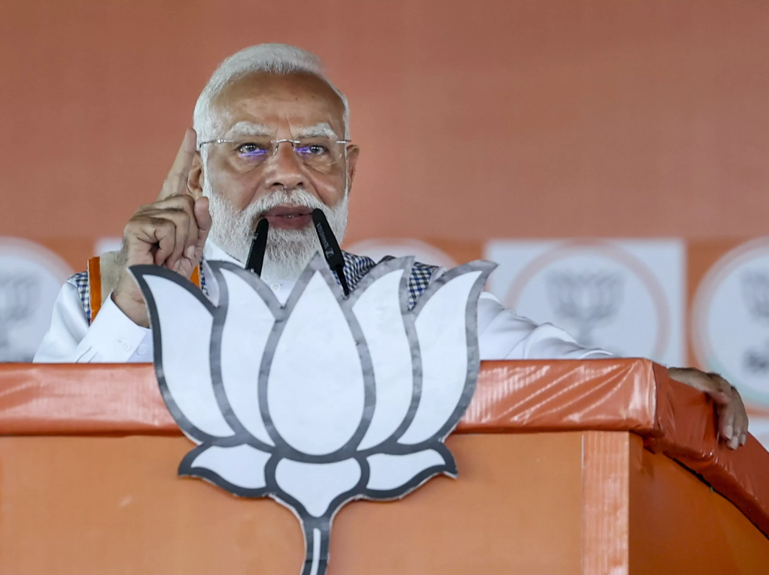 PM Modi Extends Raksha Bandhan Greetings, Wishes Happiness and Prosperity for All