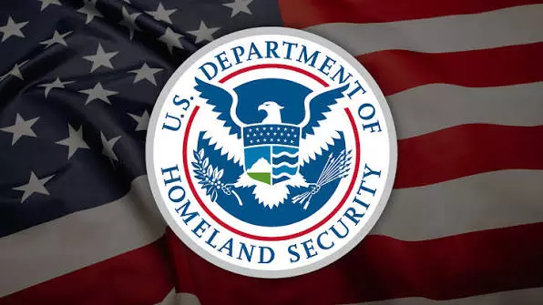 US Judge Postpones New Visa Rules for Foreign Students, Journalists