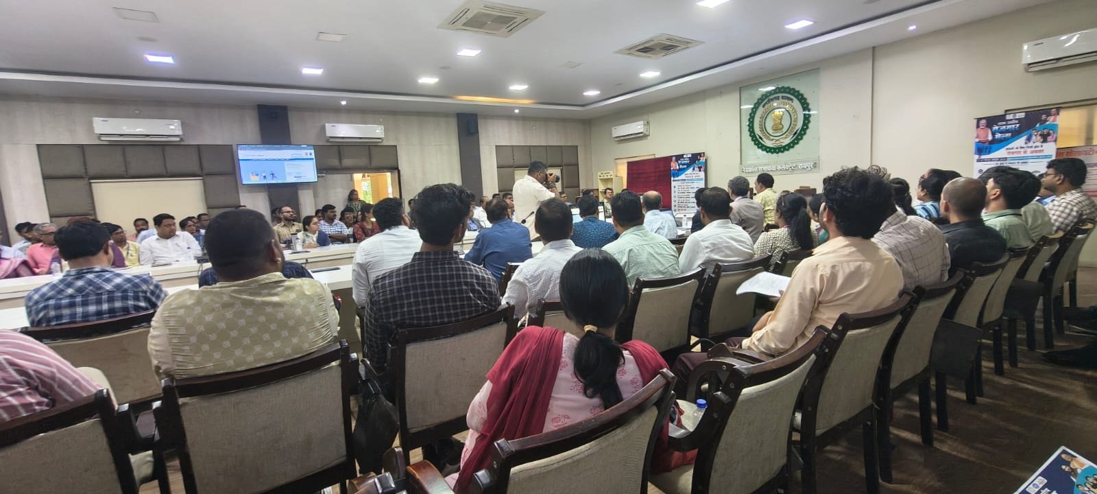 Pragati College Faculty Attend Government Session on Rozgar Mela