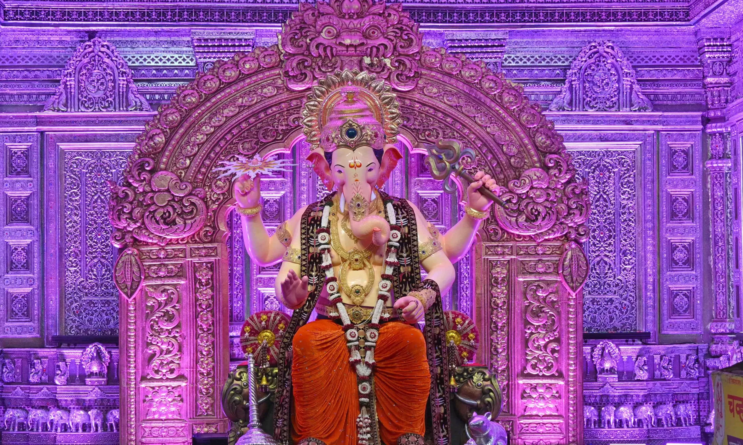 Mumbai: Huge Crowd Gathers at Lalbaugcha Raja, Online Darshan From Sept 14 to 25