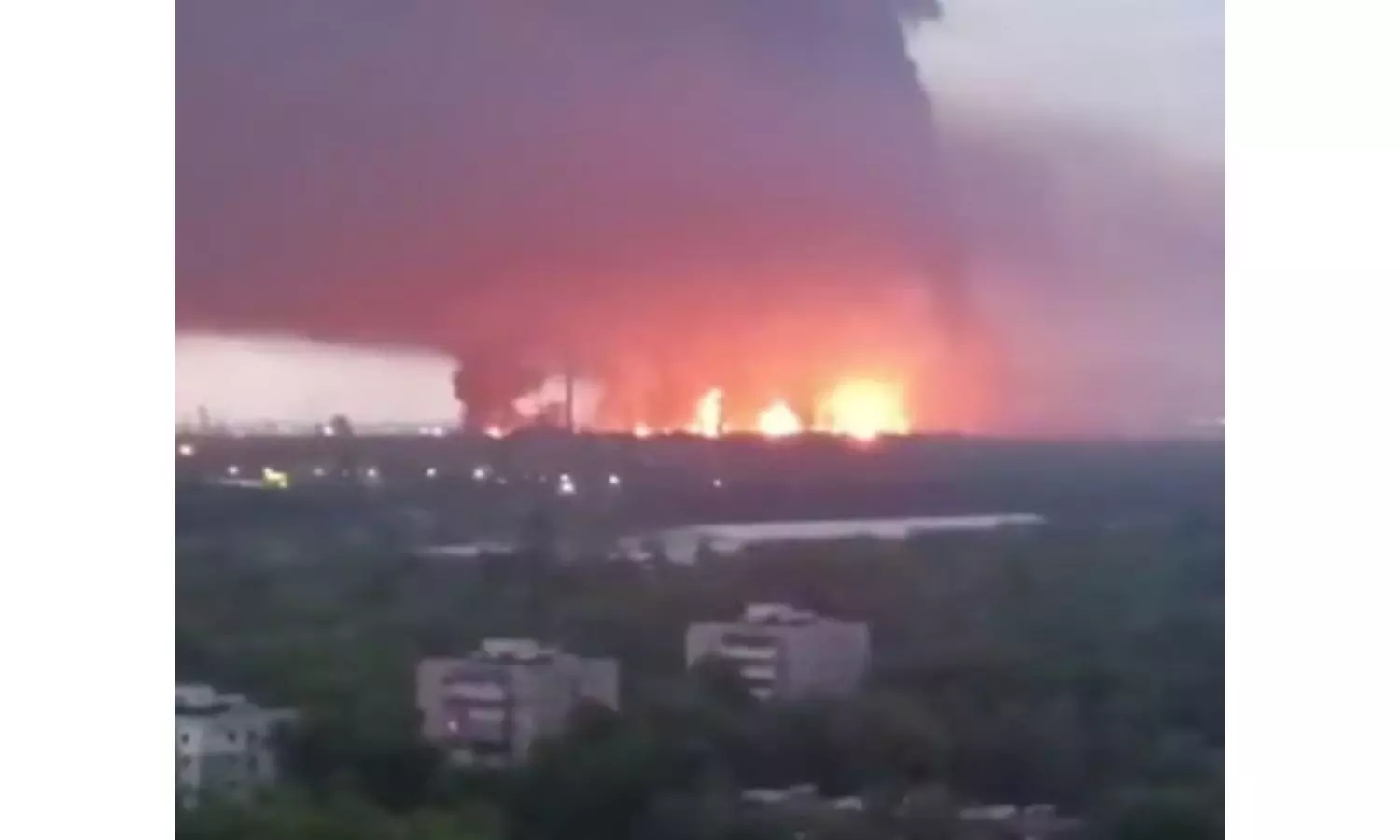 Ukraine Fires 1,000 Drones At Russia, Including Hundreds Launched At Moscow