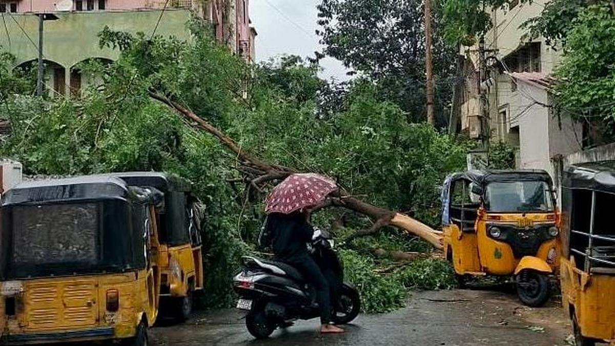 Cyclone Arnab: Kakinada Coast Braces for Impact as Very Severe Storm Approaches Andhra Pradesh
