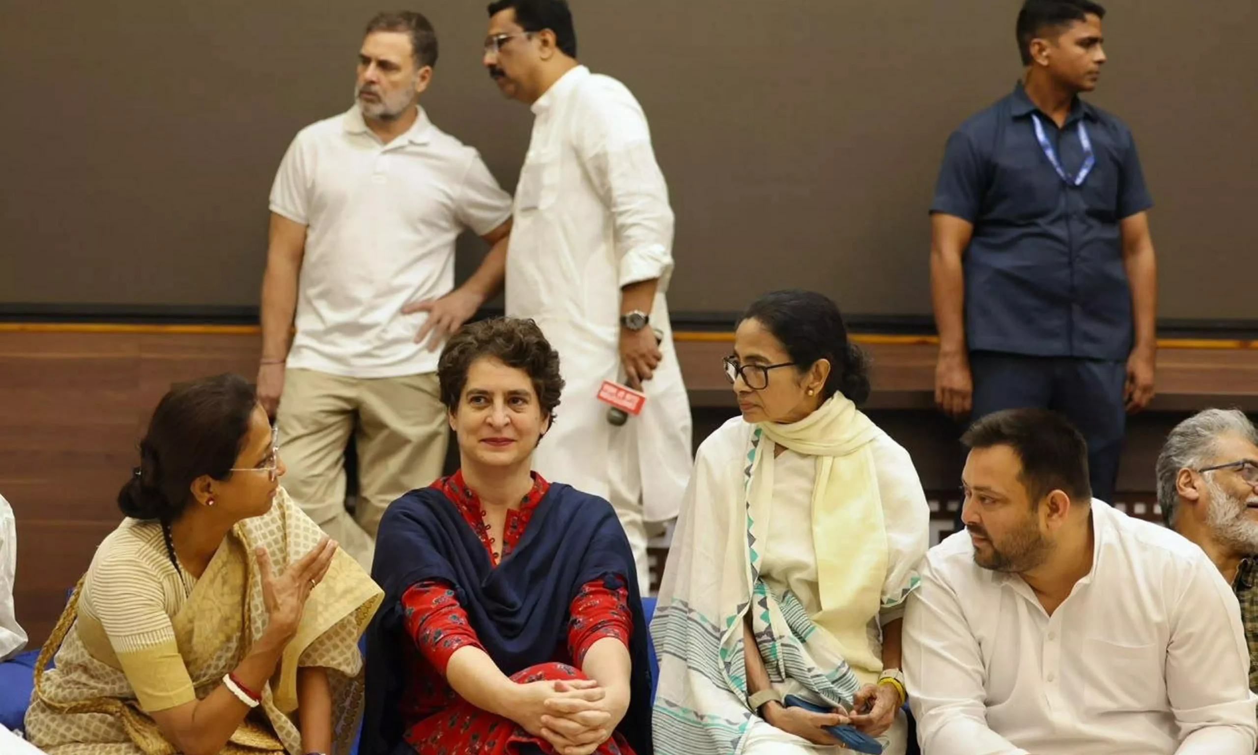 INDIA Bloc Plans Joint Press Conference as Rahul Gandhi Hosts Opposition Leaders Amid Electoral Roll Row