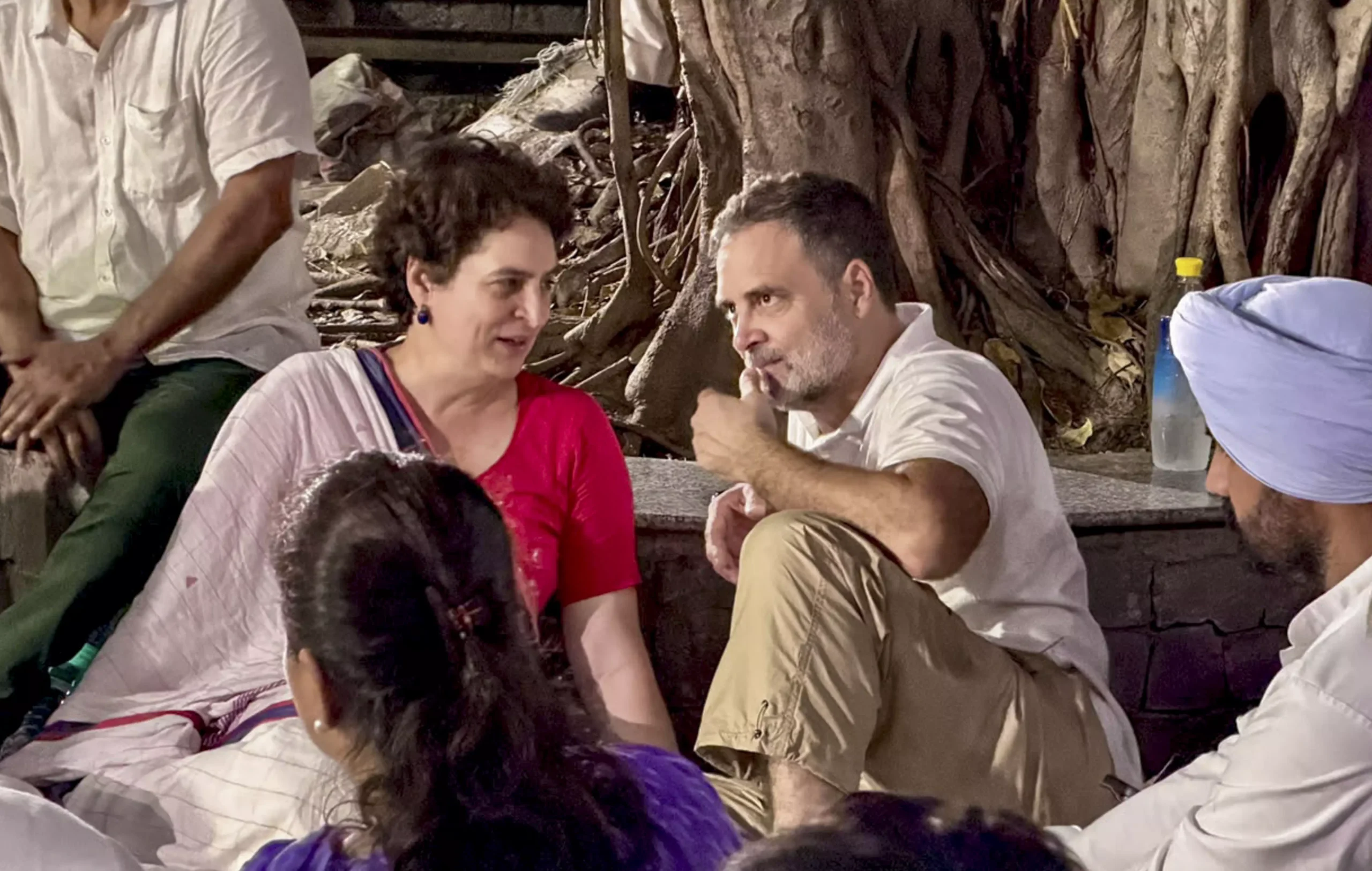 FIR Against Rahul Gandhi, Priyanka Over Alleged Unauthorised Entry into Akashvani Bhavan