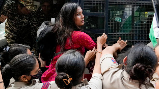 Delhi Police Detain Protesters During Anti-SIR March Towards Election Commission