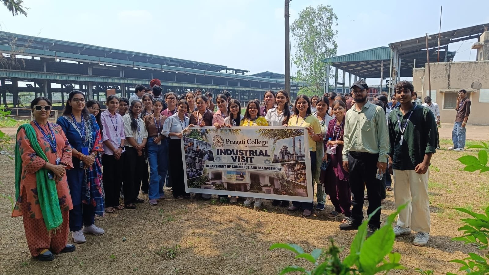 Pragati College Students Explore Modern Dairy Technology During Industrial Visit to Sarda Dairy & Food Products Ltd.