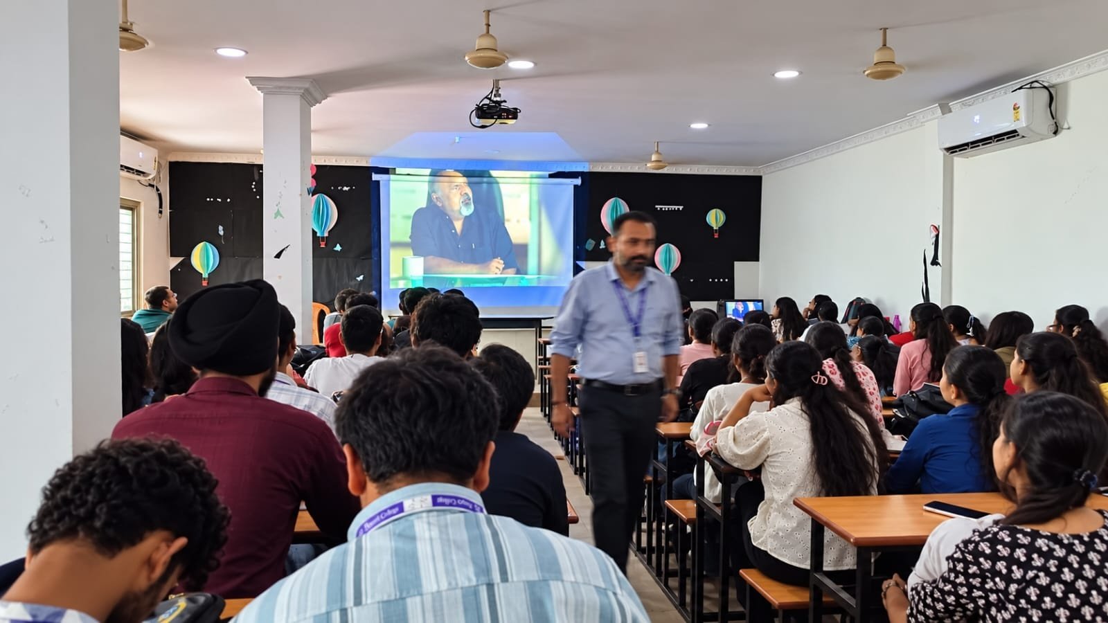 Pragati College Students Explore AI, Business Ethics and Employment Through ‘Anukul’